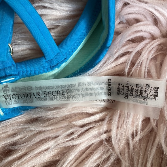 Malibu Love Fabulous Push-Up Top - Picture 4 of 8